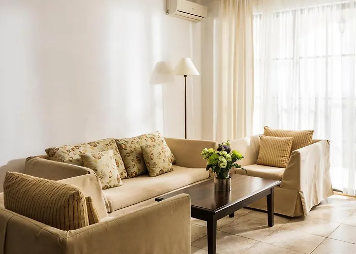 The Cliff Feriested Obzor