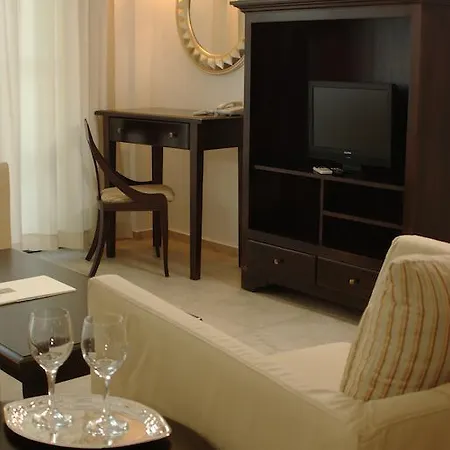 The Cliff 4* Obzor