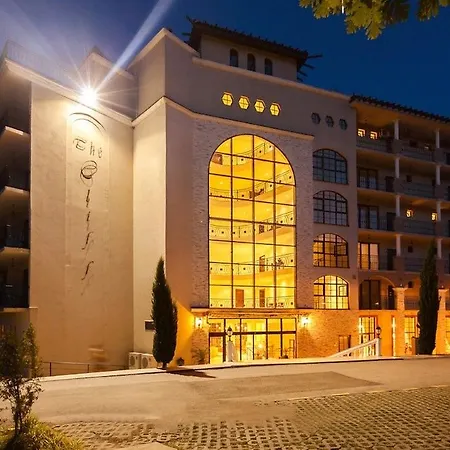 The Cliff Üdülőközpont 4*